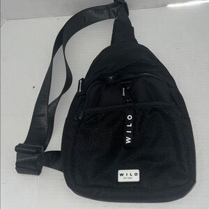 Wilo Black One Shoulder Mesh Sling Bag